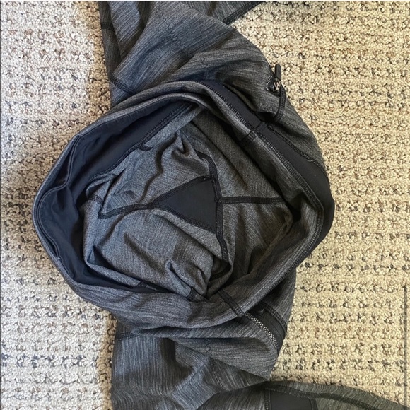 Lululemon leggings - Picture 4 of 4